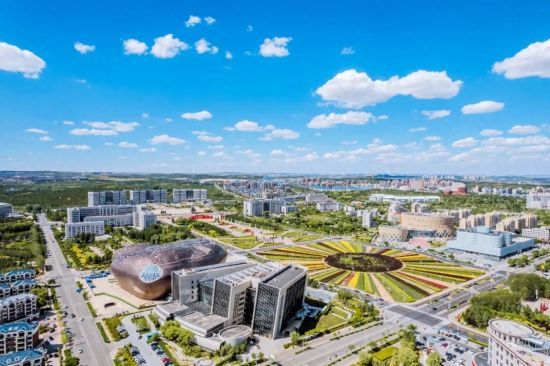 鄂尔多斯,草原之光,文化与发展的交响乐章